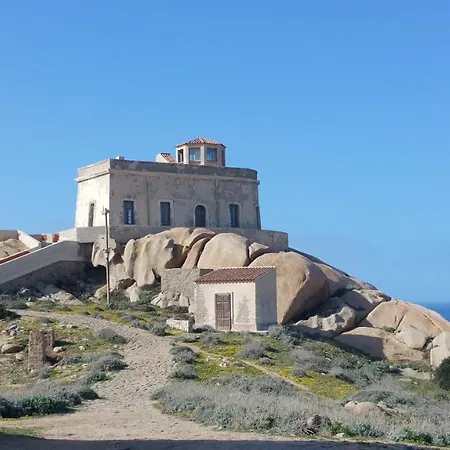 Bilocale Con Giardino Privato, Terrazza Vista Mare E Incantevoli Tramonti Sul Promontorio Di Capo Testa - Iun Q2226