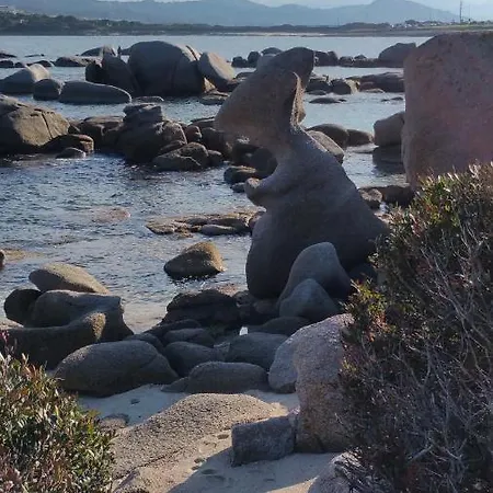 Bilocale Con Giardino Privato, Terrazza Vista Mare E Incantevoli Tramonti Sul Promontorio Di Capo Testa - Iun Q2226 * Santa Teresa Gallura