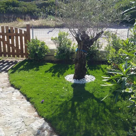 Bilocale Con Giardino Privato, Terrazza Vista Mare E Incantevoli Tramonti Sul Promontorio Di Capo Testa - Iun Q2226 *