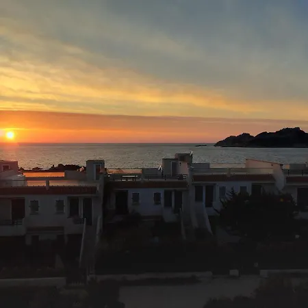 Apartment Bilocale Con Giardino Privato, Terrazza Vista Mare E Incantevoli Tramonti Sul Promontorio Di Capo Testa - Iun Q2226 *